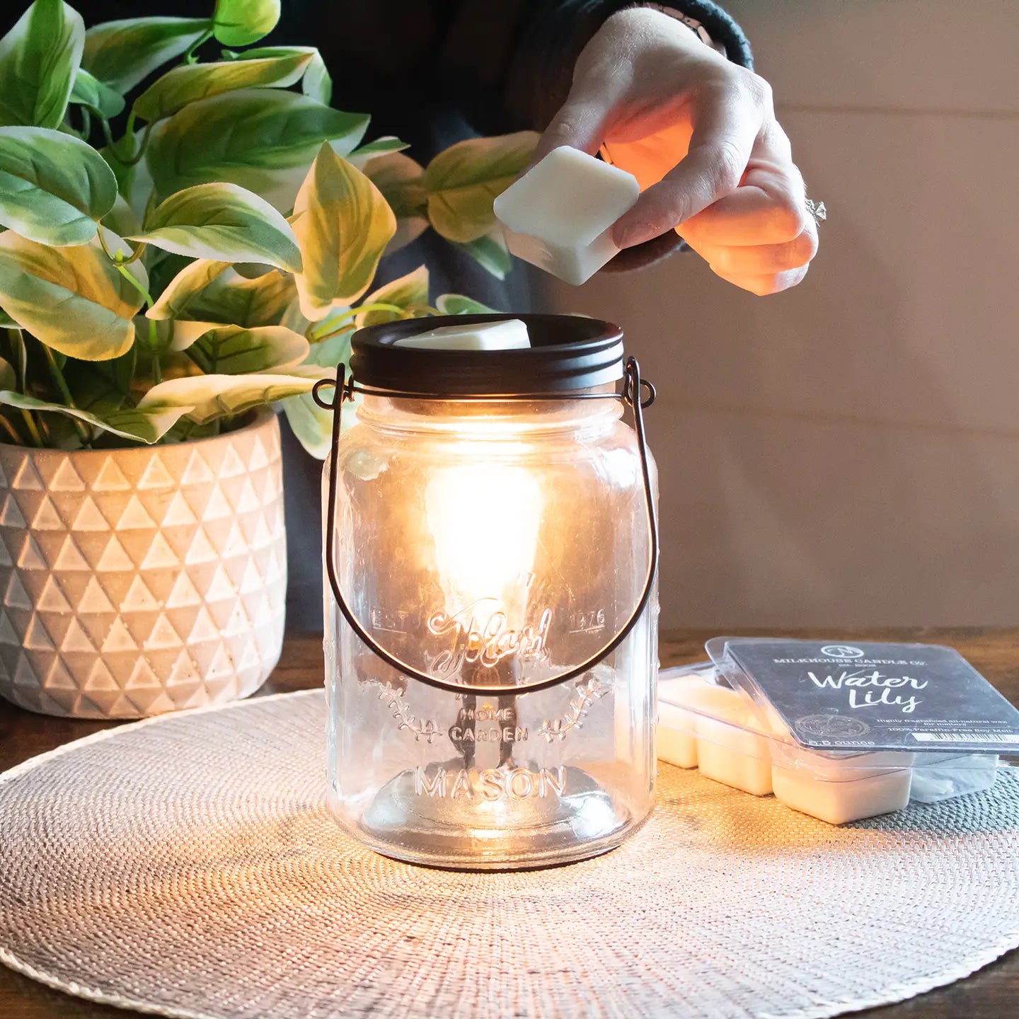 5.5 oz Wax Melts: Very Vanilla - Milkhouse Candle Co.